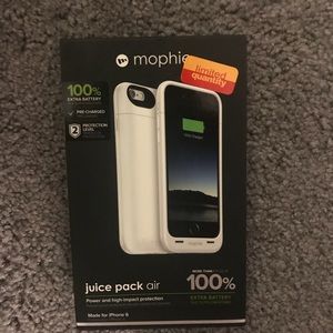 Mophie iPhone 6 Charging Case